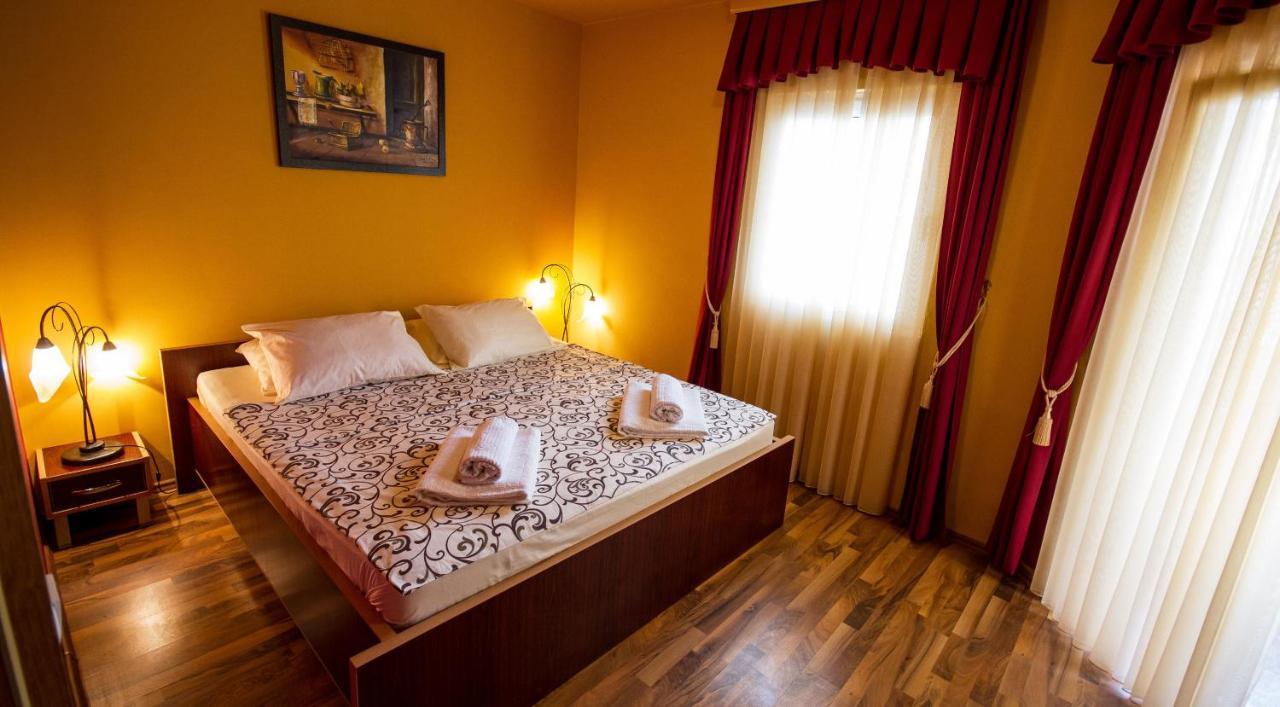 Apart Hotel Samardzic Tivat Szoba fotó
