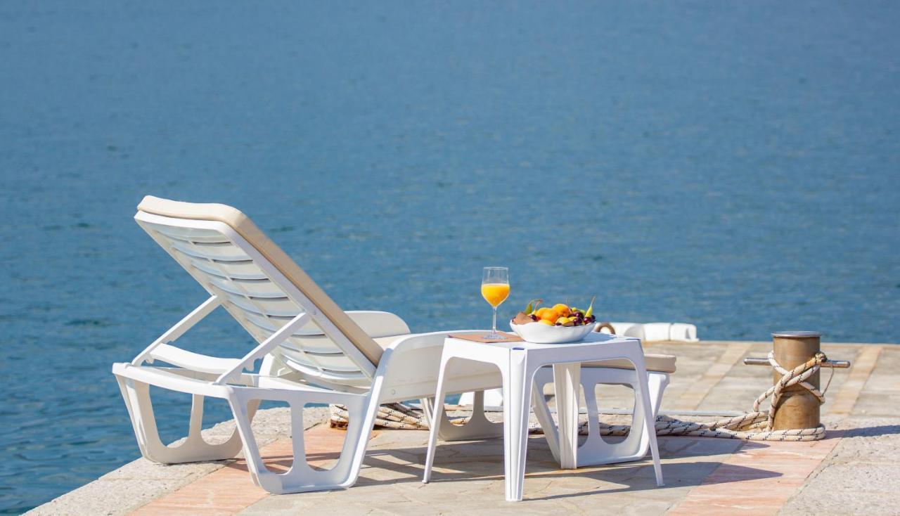 Apart Hotel Samardzic Tivat Kültér fotó
