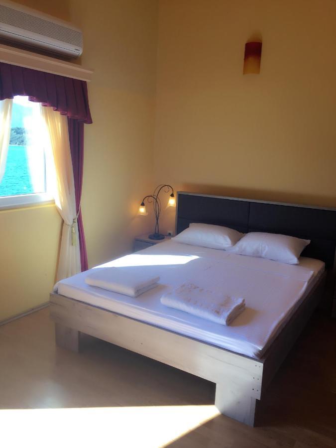 Apart Hotel Samardzic Tivat Kültér fotó